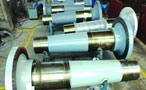 Wind turbine generator main shafts